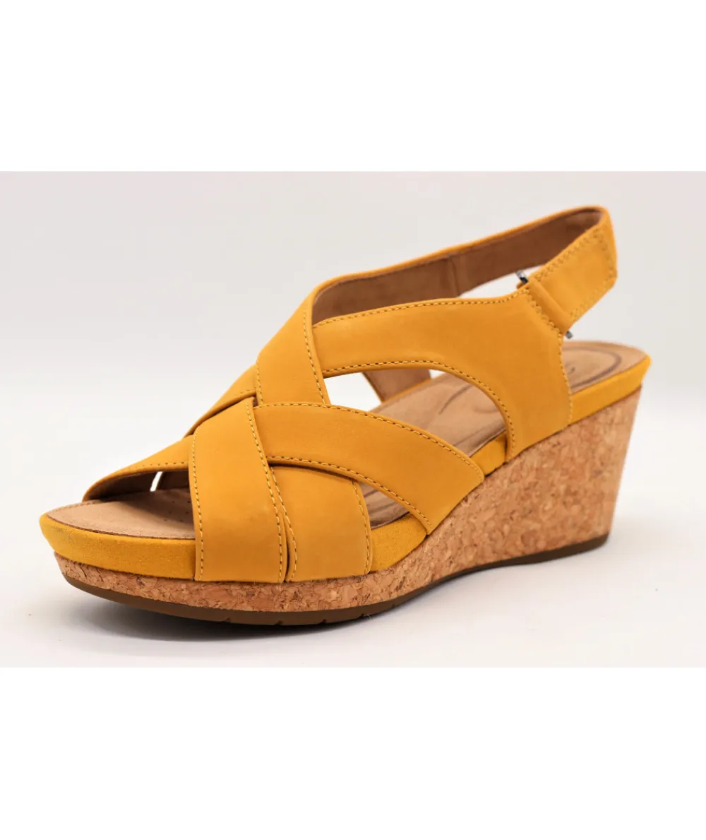 Sandales Et Nu-Pieds | L'Empreinte Chaussures CLARKS UN CAPRI STEP jaune